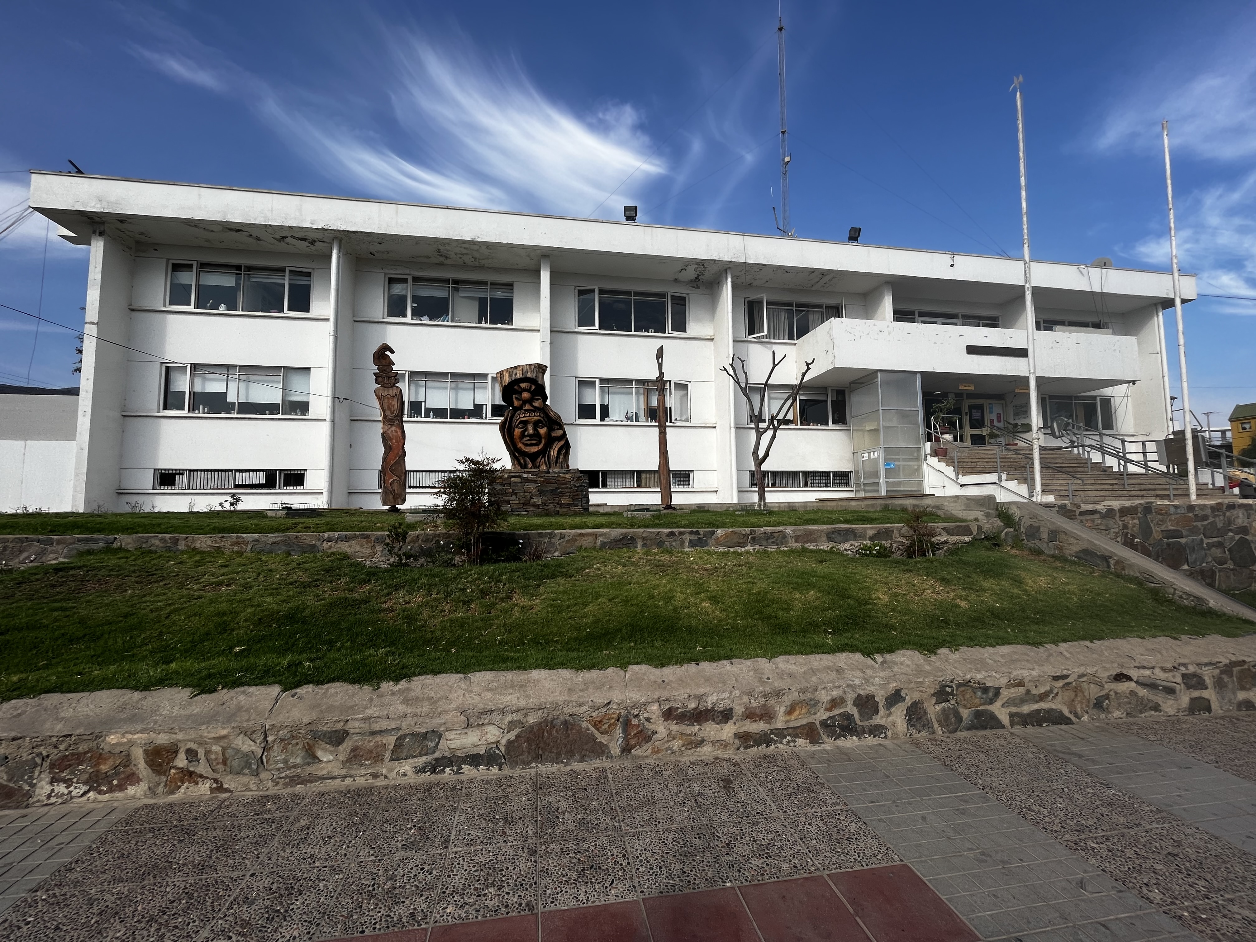 Concurso Público para seleccionar cargos profesionales, jefaturas, técnicos y administrativos de la Planta de Personal de la Ilustre Municipalidad de La Ligua